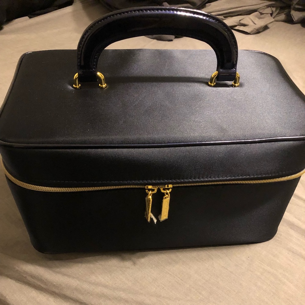 Estée Lauder Soft Cosmetic Case